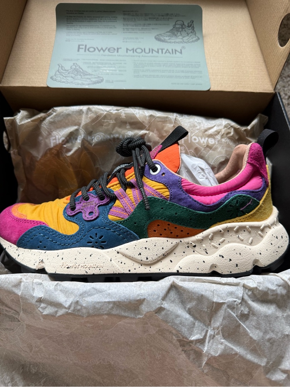 🌸 RARE • JAPAN EXCLUSIVE • SOLD OUT Flower Mountan
